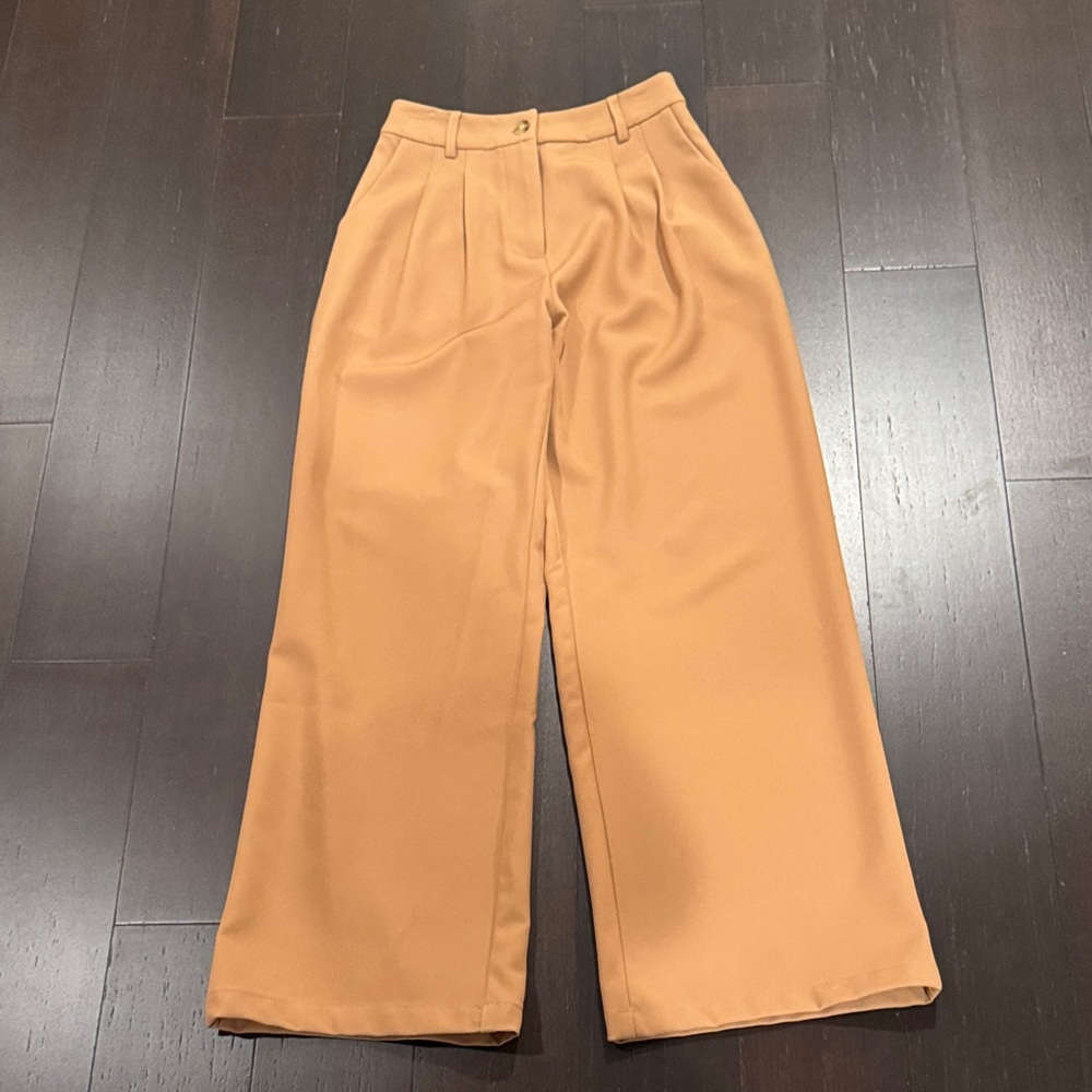 Line and Dot High Wide Leg Trousers